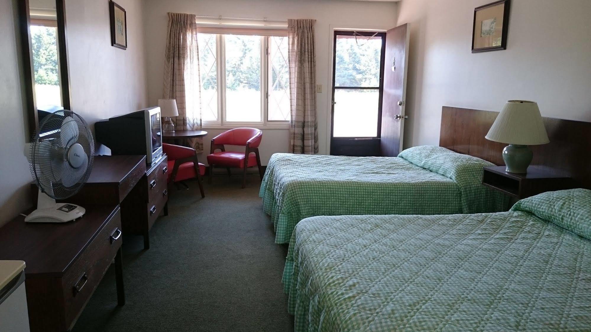 North Rustico Harbour Inn Экстерьер фото